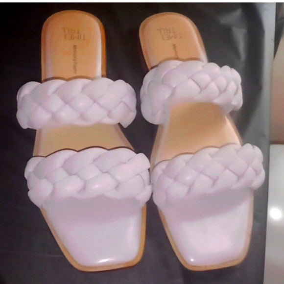 Comfort sandals 😻🩴 - Picture 1 of 6